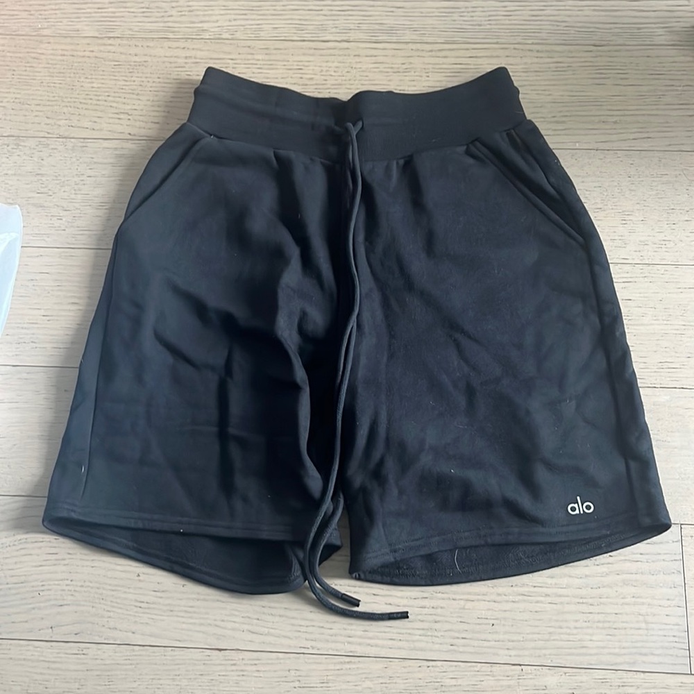 ALO YOGA HIGH WAIST EASY SWEAT SHORT XS /S